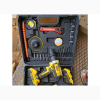 Dewalt Polisher and Sandpaper Cordless Drill