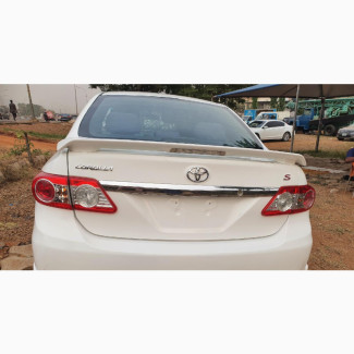 Toyota Corolla 2012 White
