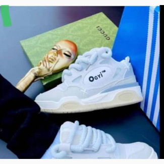 Get Stylish Nike Sneakers