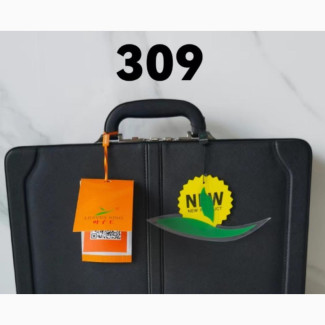 Ade Luxury Luggage