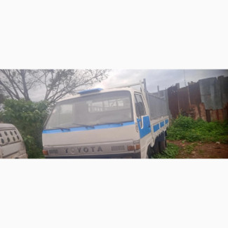 Toyota Dyna 2015