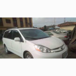 Toyota Sienna XLE Limited 4WD 2008 White