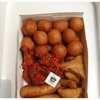 Delicious Smallchops, Finger Foods, Samosa, Springroll, Puff