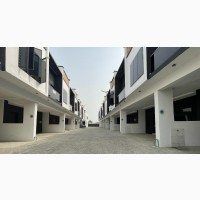 4bdrm Townhouse/Terrace in Ikota Villa, Lekki for Sale