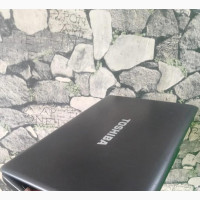 Laptop Toshiba Satellite C665 4GB Intel Core I3 HDD 320GB