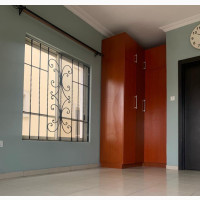 3bdrm Block of Flats in Bodethomas for rent