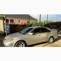 Toyota Camry 2006 Silver - Pristine Condition