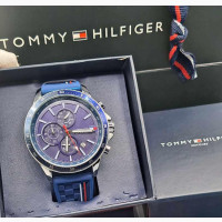 Tommy Hilfiger Stylish Men#039;s Wristwatch