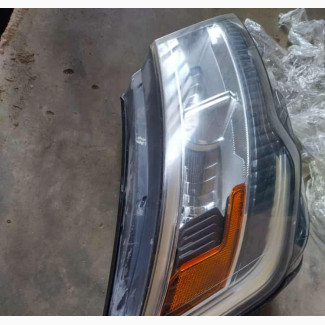 Head L Ford Explorer 2017