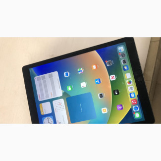 Apple iPad Pro 12.9 (2015) 128 GB Gray