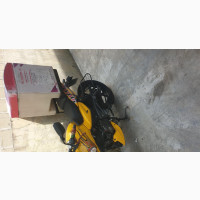 Bajaj Pulsar 220 F 2022 Yellow - Excellent Condition