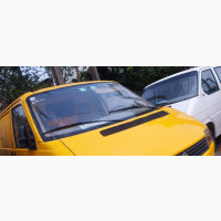Volkswagen Transporter 2002 Yellow