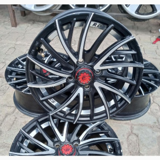 14inch Rim 4 Hole!
Size:14×6j