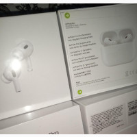 Apple Airpods (Second Generation)