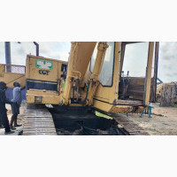 Caterpillar 215 Excavator Single Pump - Foreign Used