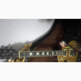Gibson Electric Guitar - Perfect Condition