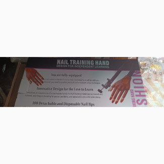 Nail Training Hand With Free Nails for Practice