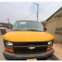 Chevrolet 3500 2003 Yellow