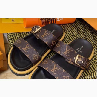Louis Vuitton Ladies Slippers - Comfortable and Stylish
