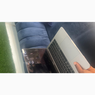 Laptop Apple MacBook Pro 2019 8GB Intel Core I5 SSD 128GB