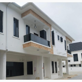 Lovely 4bdrm Townhouse/Terrace in Ikota for Rent
