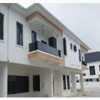 Lovely 4bdrm Townhouse/Terrace in Ikota for Rent