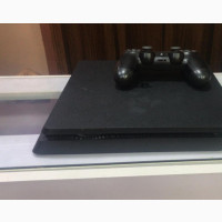 Ps4 Slim with 1 Controller and Exciting Games