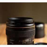 Canon EF 85mm F/1.8 USM Standard Lens