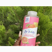 St Ives Exfoliating Body Wash -Pink Lemon Mandarin Orange