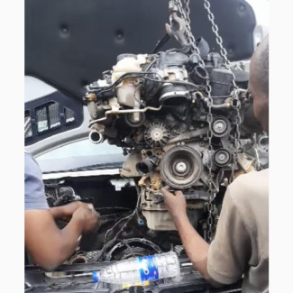 Mercedes Benz Mechanic Workshop - Nineties Auto Consultant