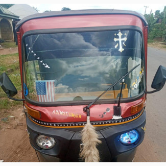 Bajaj RE 2022 Green