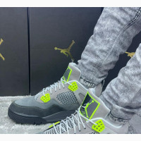 Air Jordan 4 Retro “Neon