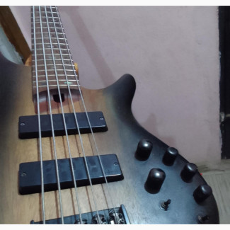 Fairly Used Ibanez SR505