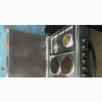 This a 6 Burner Gas Cooker
