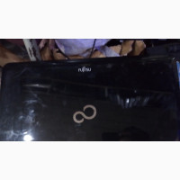 Laptop Fujitsu Lifebook AH564 4GB Intel Core I3 HDD 500GB