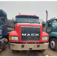 Mack Ch Tractor Head Red Ten Tyres With Camel Spring
