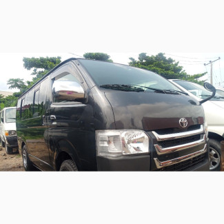 Toyota HiAce 2013