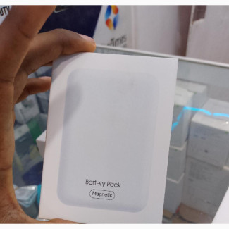 Magnetic Power Bank for iPhones - 5000mAh