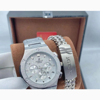 Brand New Hublot Wristwatch With Bracelet