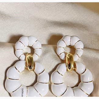 Original Viennois White and Gold Earring