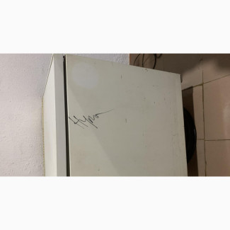 LIEBHERR Refrigerator Bed Side