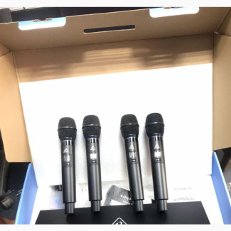 Beringer Wireless Microphones 4 Handle