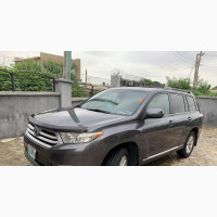 Toyota Highlander Chauffeur Service