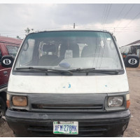 Toyota HiAce 1981 White