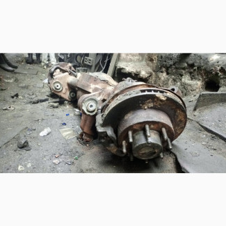 Ford F-350 Front Axle 2005