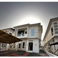 Luxurious 5bdrm Duplex + BQ in Ikota for Sale