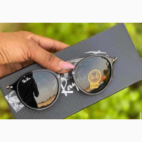 Fashionable Ray Ban Glasses - Brand New