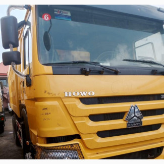 CNHTC Howo Tipper Truck With Yellow Colour