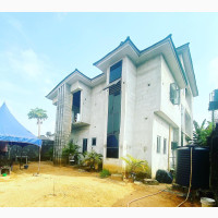 5bdrm Duplex in Glory Estate, Port-Harcourt for sale