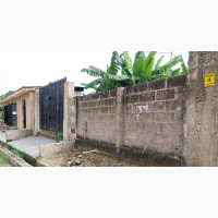 Land with 3 Units of Shops at Makogi Magboro Extension